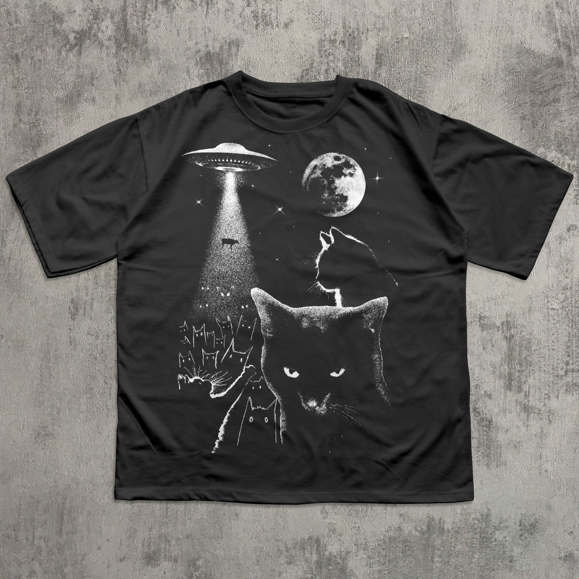 graphic alien cat T-shirt